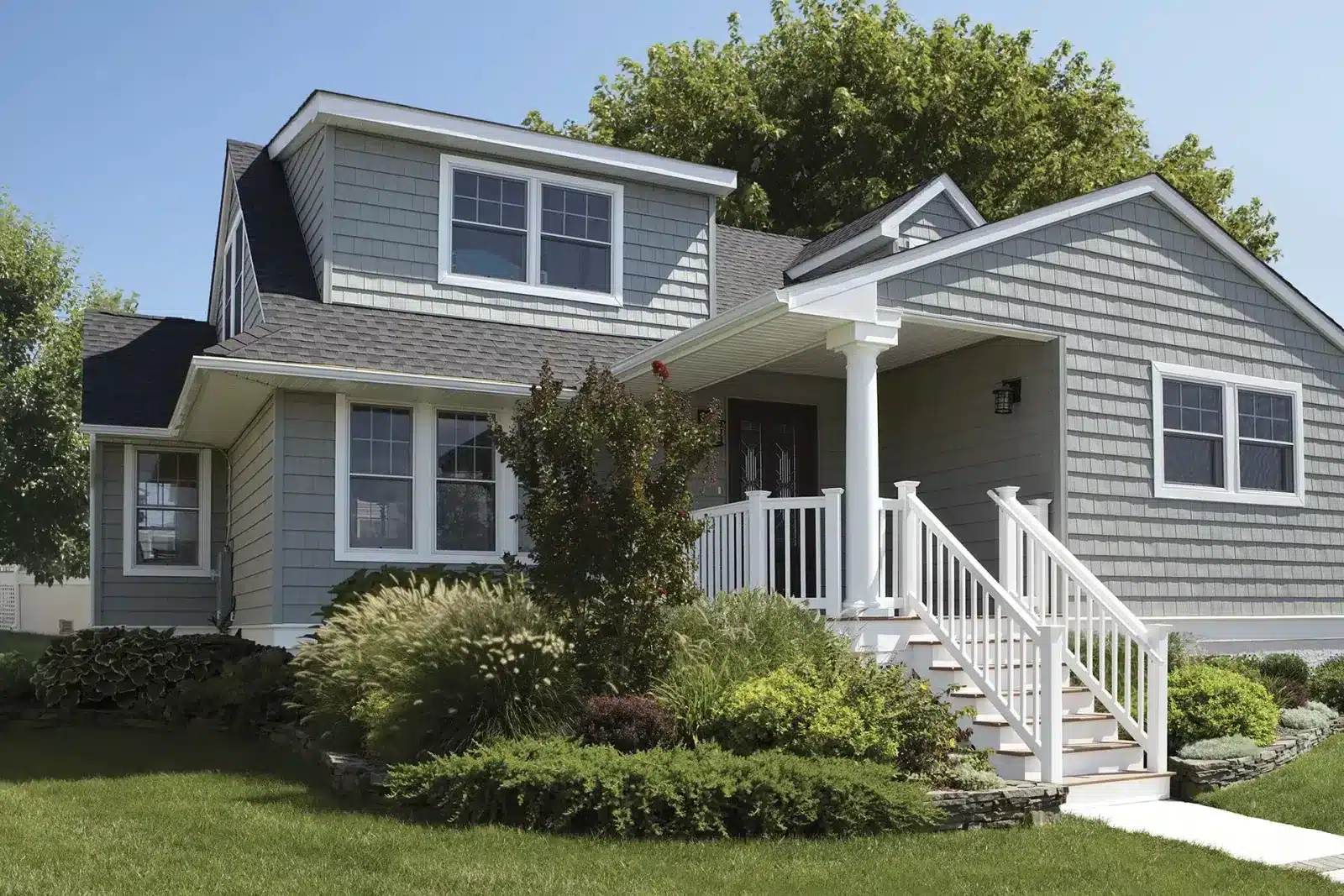 Woodgrain siding installation