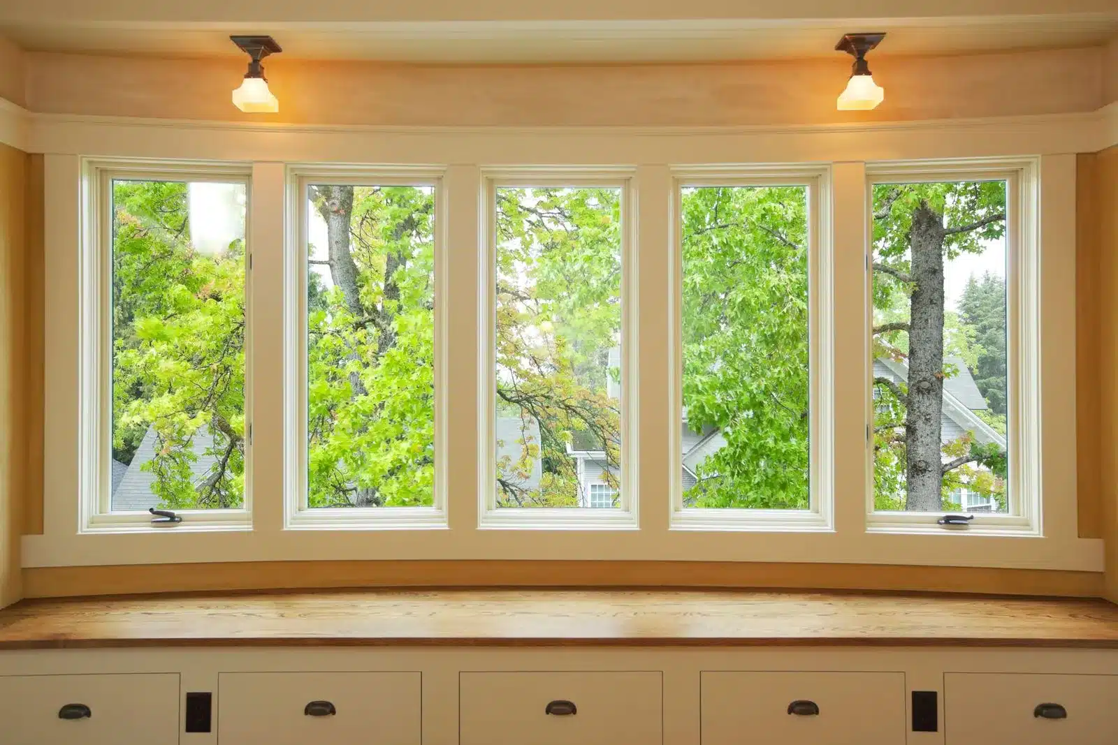 Bay and bow windows installation